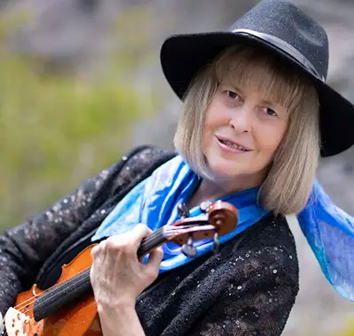 violinist, woman, performer